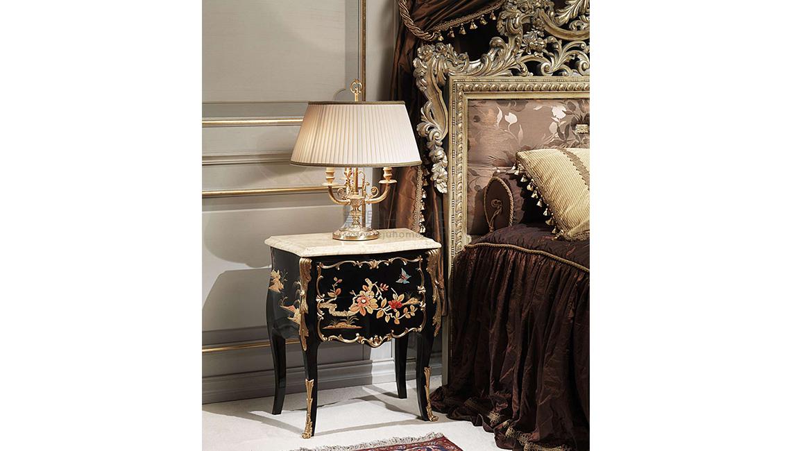 VIMERCATI Classic luxury night table lacquered and decorated 床头柜