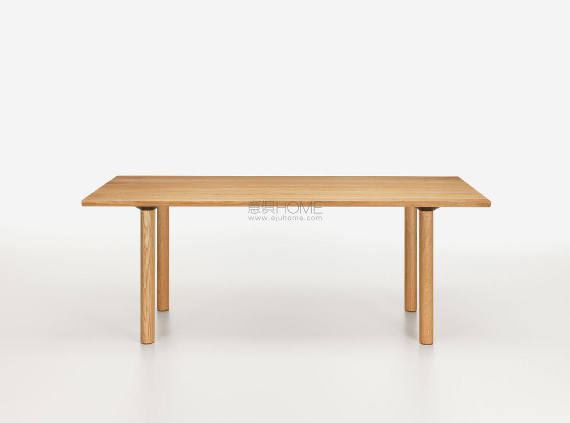 VITRA Wood Table 桌子1