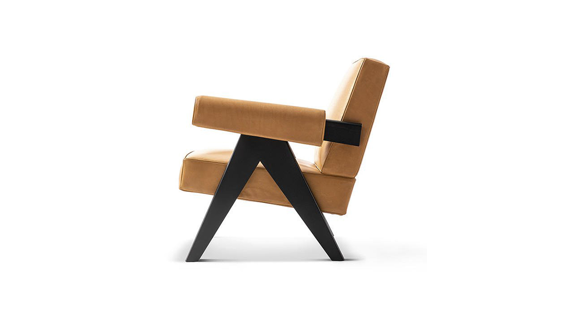 7_cassina_capitol_complex_armchair_hommage_o_pierre_jeanneret_cassina_rd