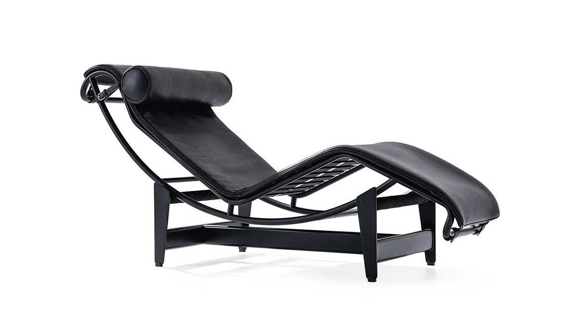 1_cassina_lc4_chaise-longue_le_corbusier_jeanneret_perriand_all_black