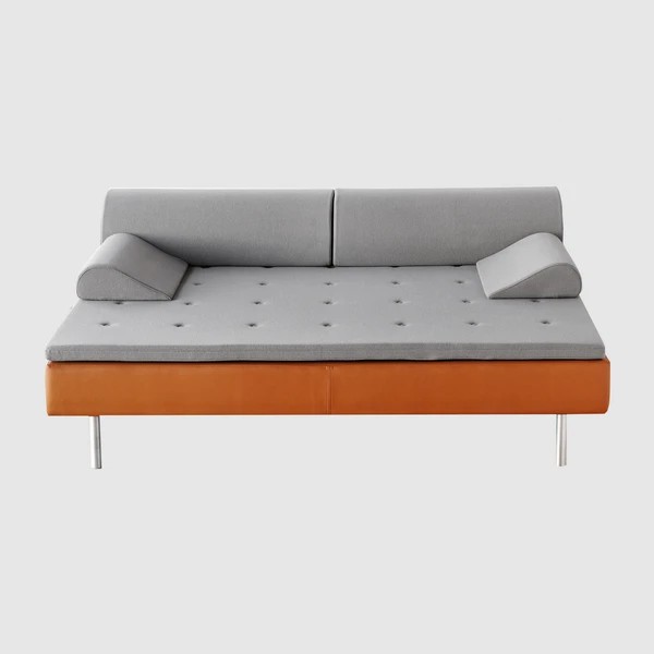 Diva_DayBed_Chrome_CognacLeather_Grey_Front_grande