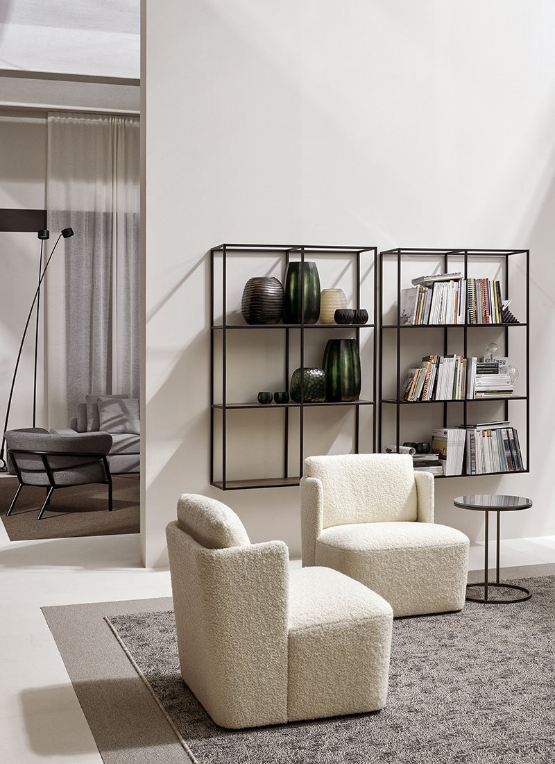 20---Meridiani---salone-2018---keeton-fit-small-armchair-800x1100(0)