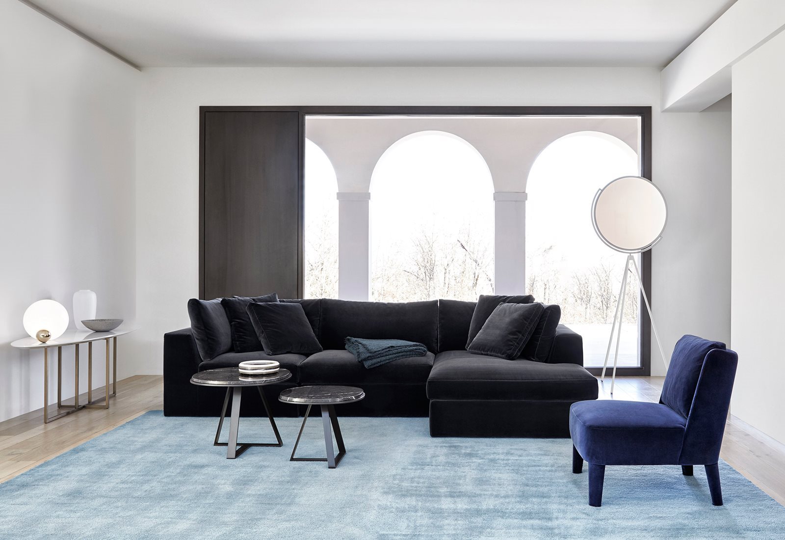 louis-small-modular-sofa_1600x1100