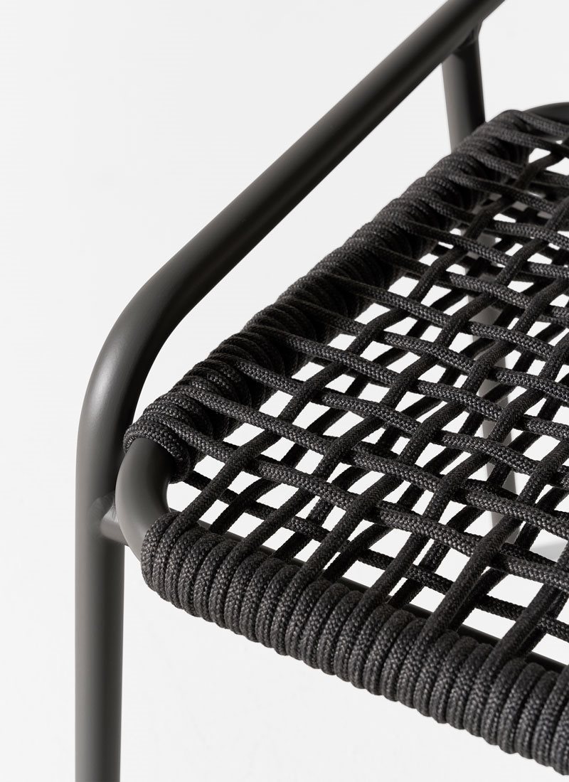 Tai-open-air-chair-06-800x1100