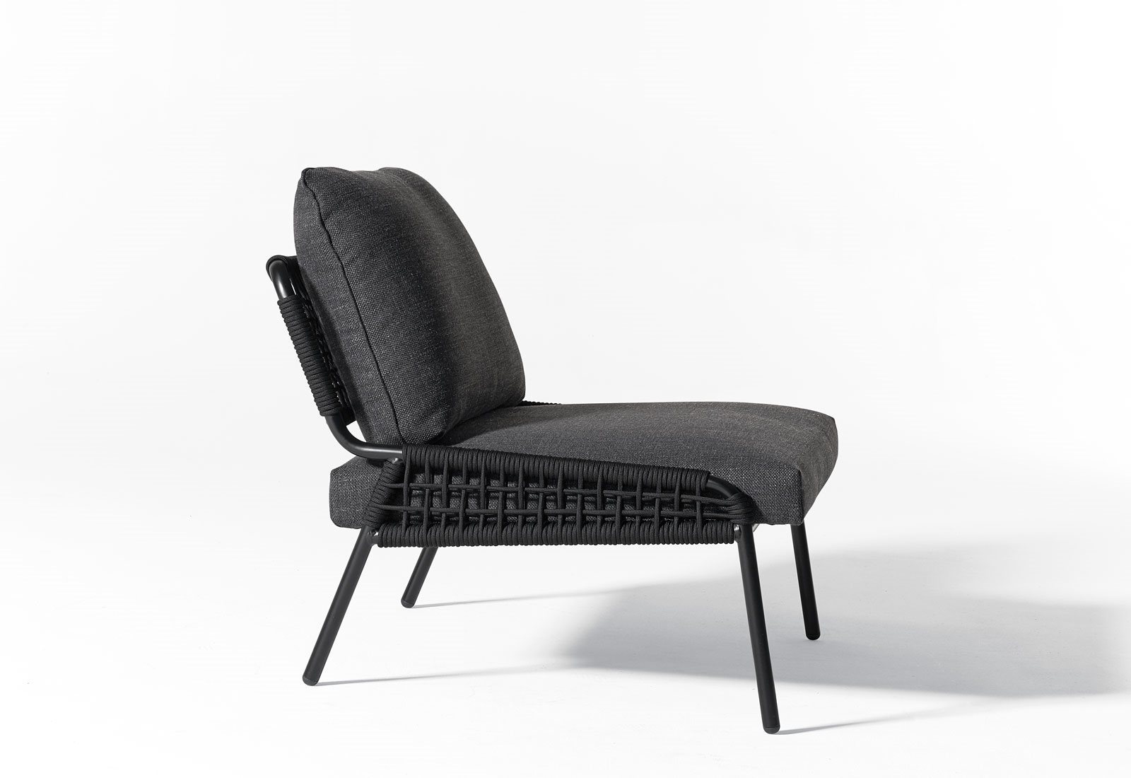 Zoe-open-air-armchair-02-1600x1100
