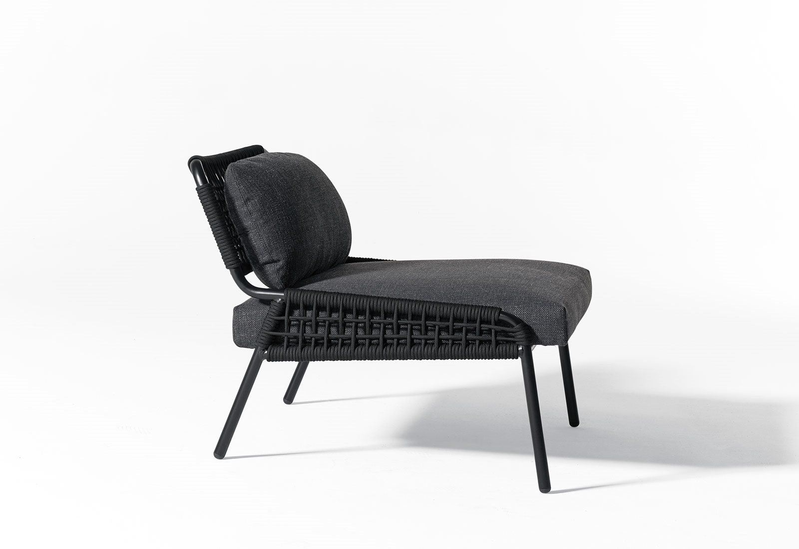 Zoe-open-air-armchair-03-1600x1100