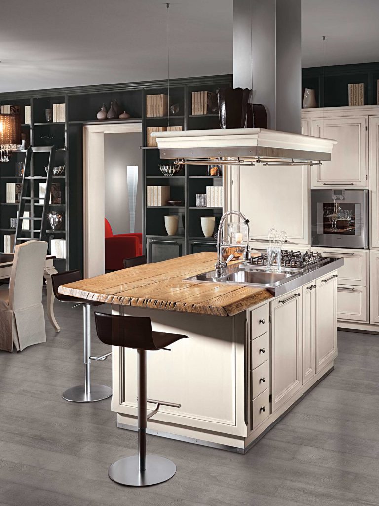 Cucina-bianca-con-isola-e-soggiorno-nero-Cucina-Living-Design-LOttocento-768x1024