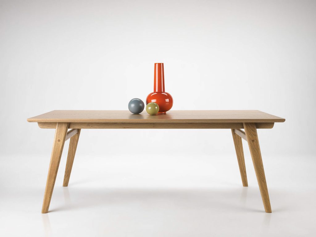 Tavolo-in-legno-anni-50-1024x768
