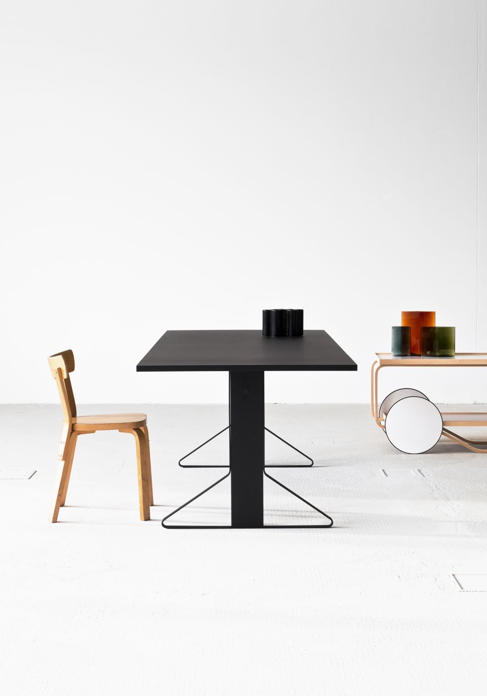 Kaari-Table-rectangular-REB002-black-oak-black-Linoleum-1856207