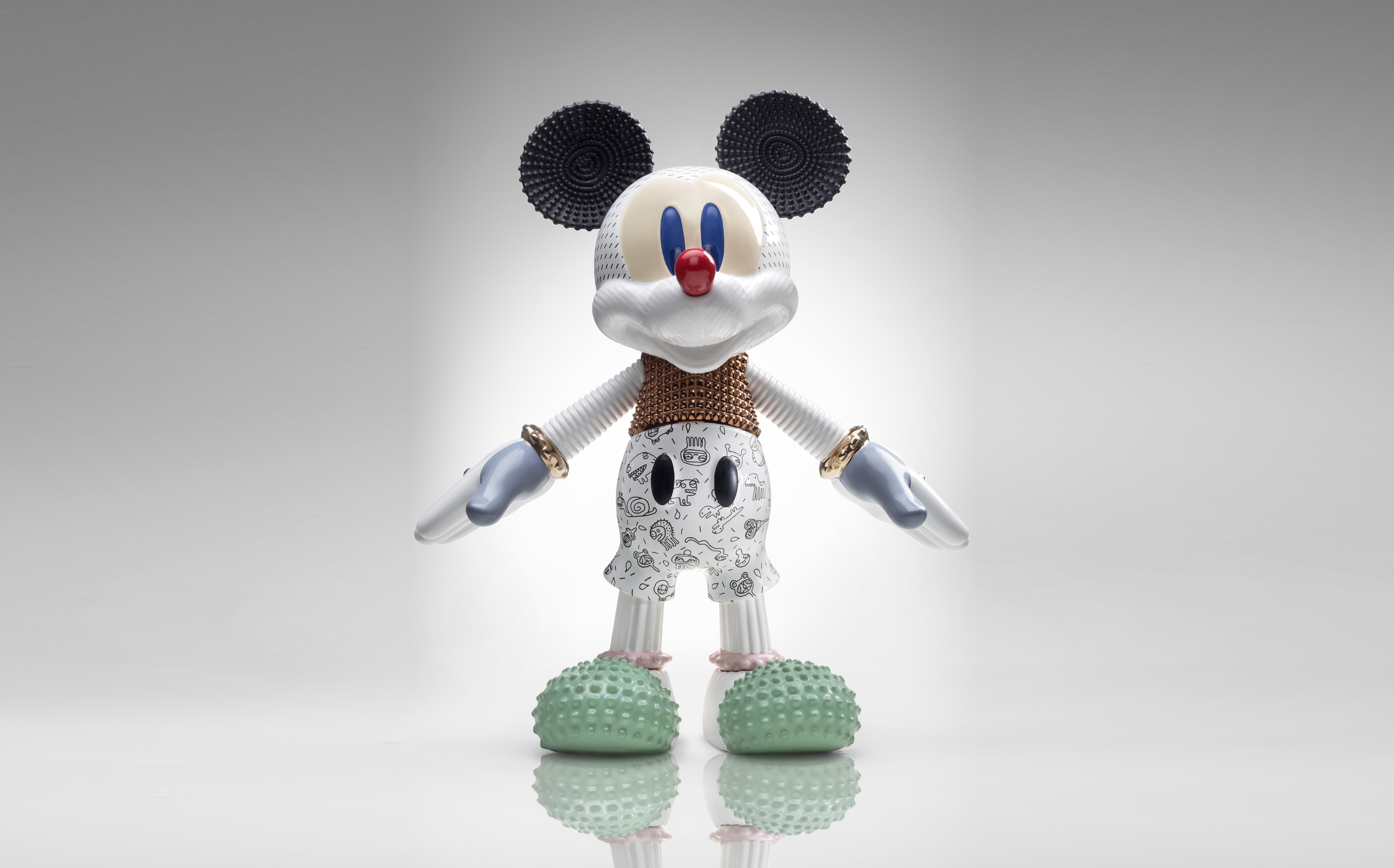 11-BOSA-Slide-Mickey-Mouse