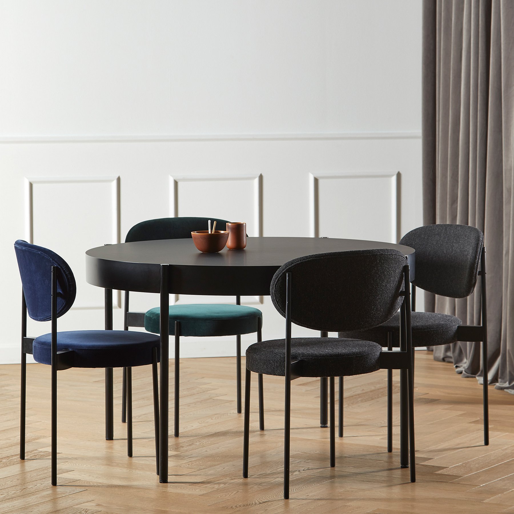 丹麦家具Verpan的SERIES 430 CHAIR BLACK FRAME 餐椅  细节图