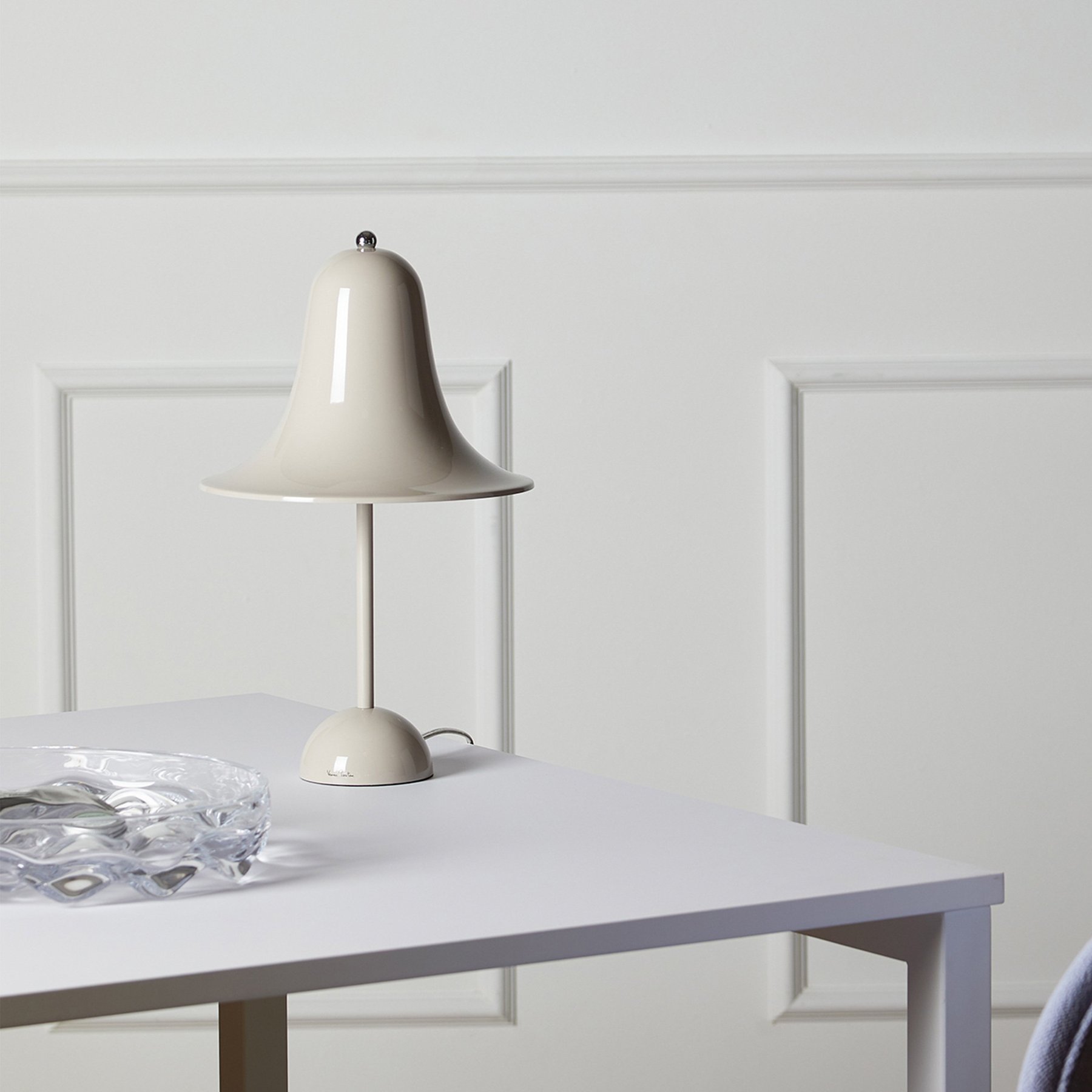 丹麦家具Verpan的Pantop Ø23 Table Lamp MINT GREY 台灯 细节图