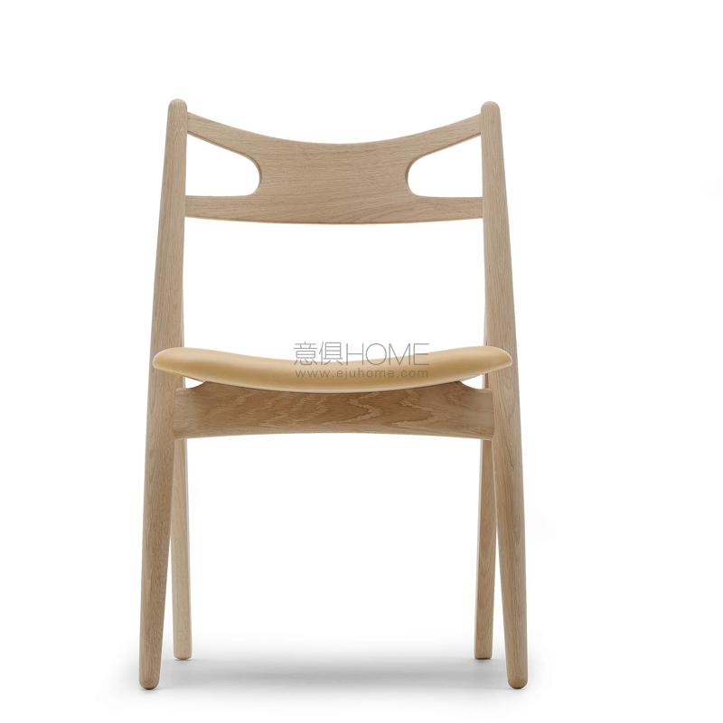 Carl Hansen & son 的CH29  SAWBUCK CHAIR 餐椅 3