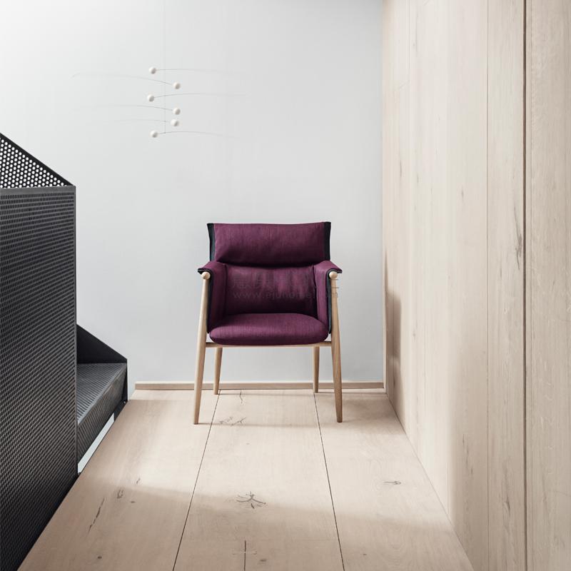 Carl Hansen & son 的 E005  EMBRACE CHAIR 餐椅 4