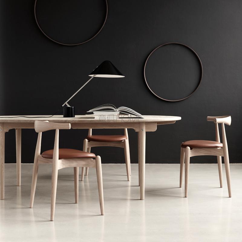 Carl Hansen & son的CH338 餐桌 4