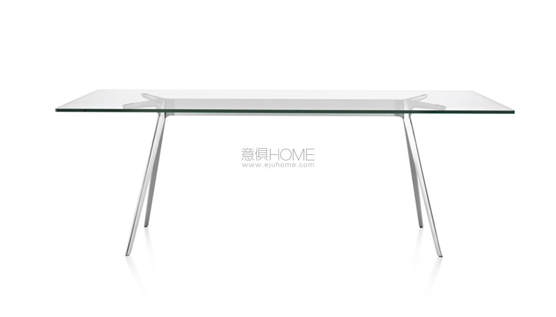 HERMAN MILLER Baguette Table 桌子