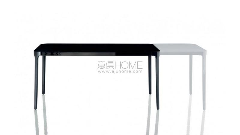 MAGIS VanityTable 桌子