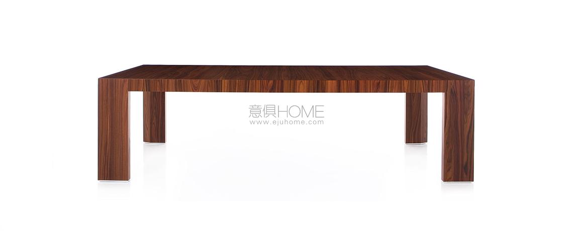 Cassina 370 EL DOM 餐桌4