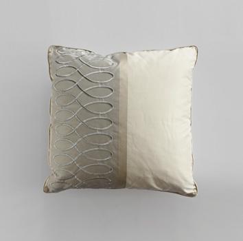 Bruno Zampa Pillow 抱枕3