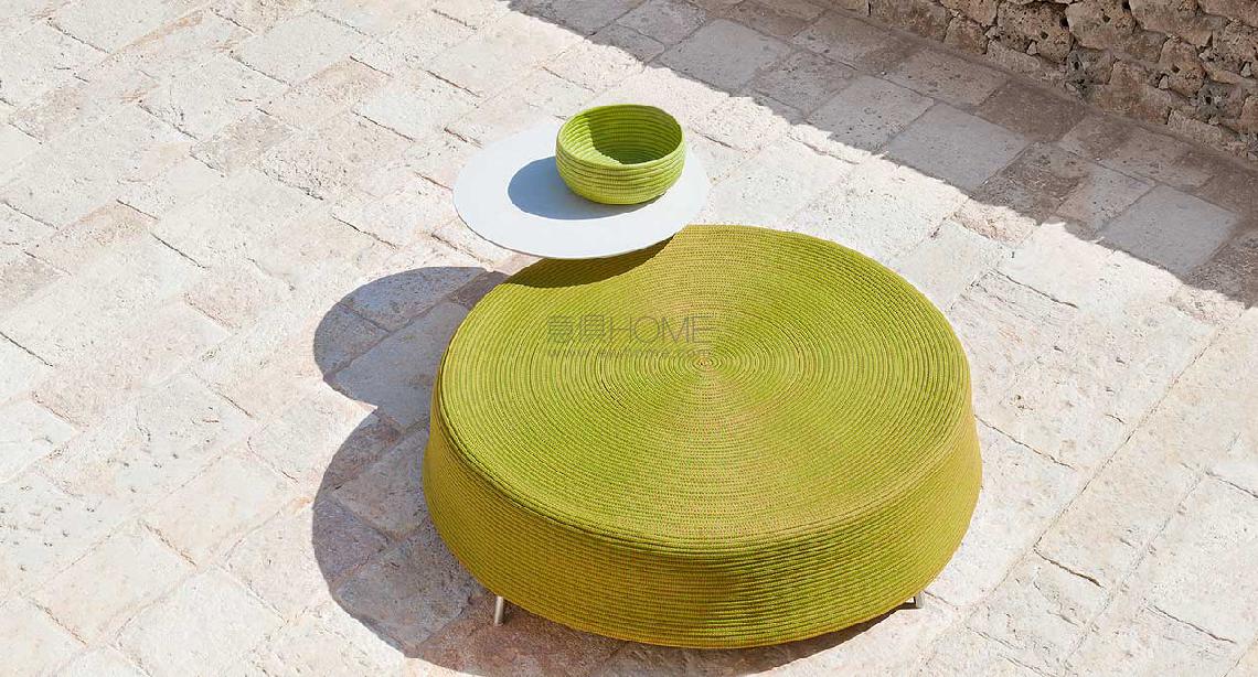 PAOLA LENTI  Afra 户外休闲椅 2