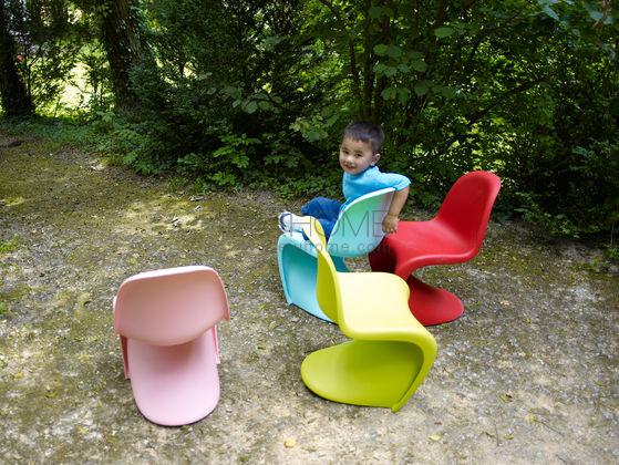 VITRA Panton Junior 儿童椅5