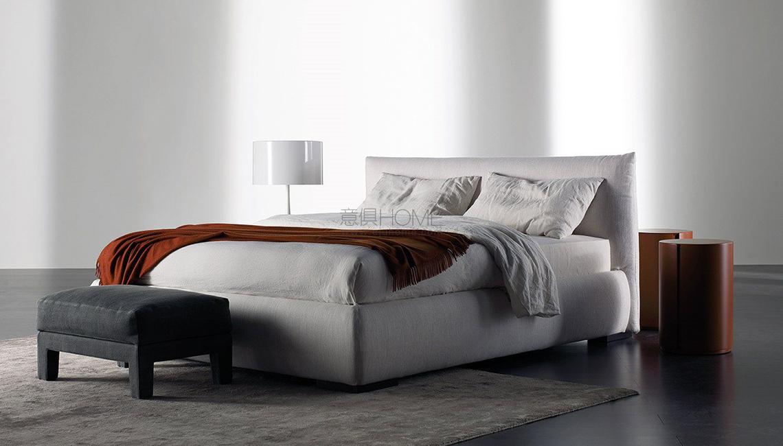 MERIDIANI Scott bed 床