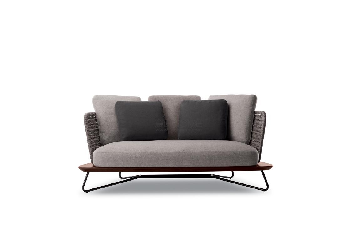 RIVERA_SOFA_CUTOUT_02