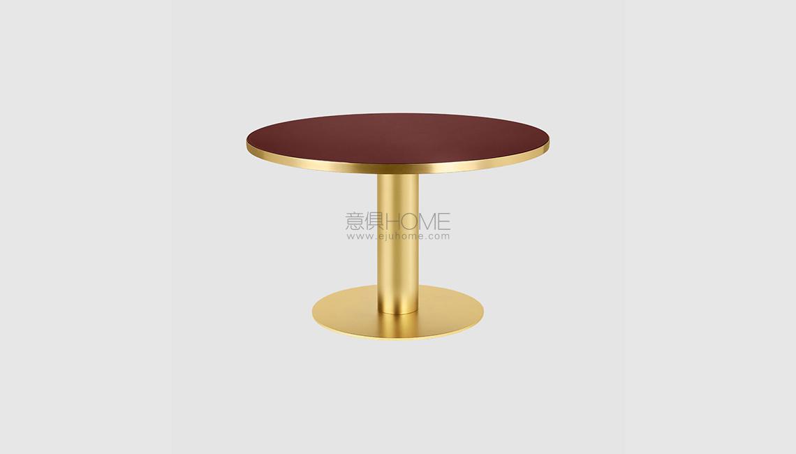 Gubi2.0_DiningTable_Round_Brass_Glass_125_CherryRed_e74ccf11-3126-404a-8357-1c613e884105_1024x1024