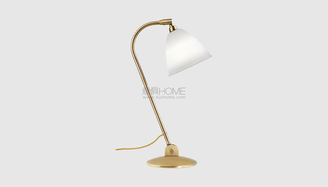 Bestlite_BL2_TableLamp_Brass_BoneChina_cc783d1f-aaa9-4b65-aea1-0e0590ef7b02_grande