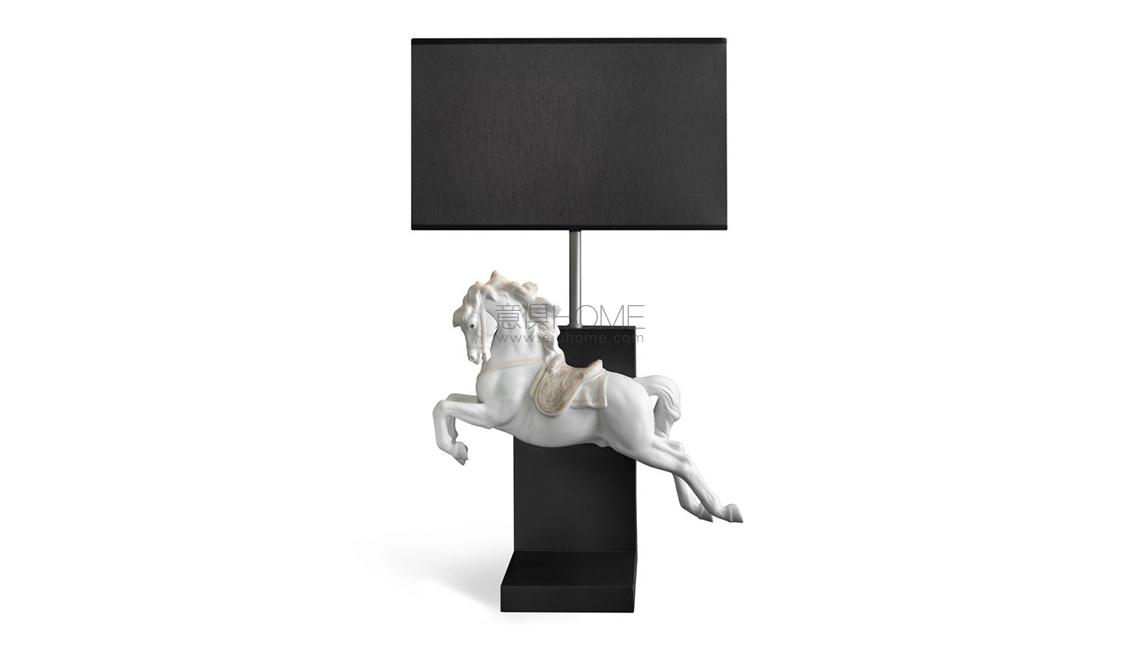 Horse on Pirouette Table Lamp台灯