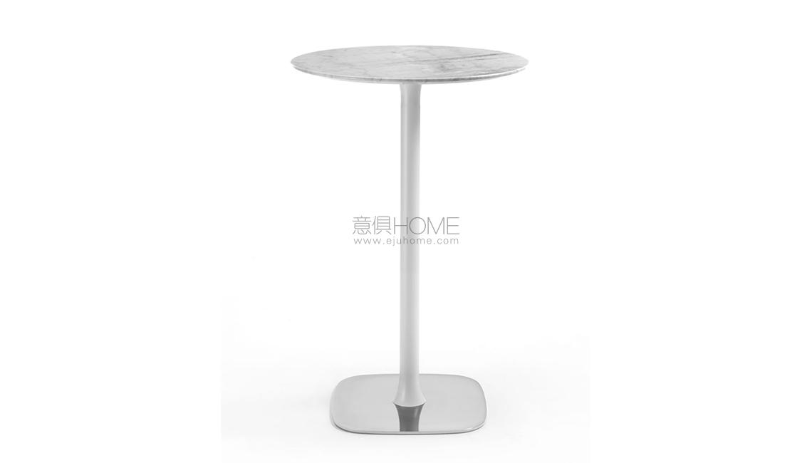 rendez-vous-bar-table-400503-584