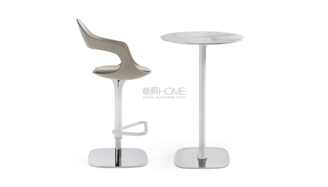 rendez-vous-bar-table-400503-584_0