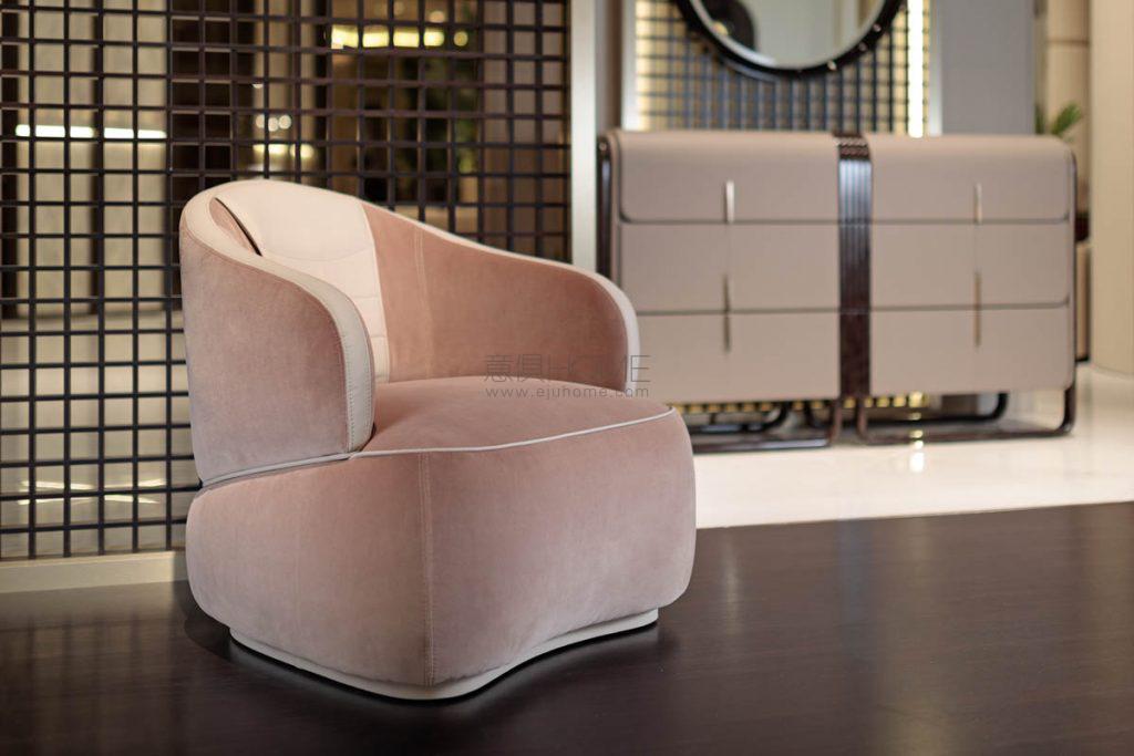 Bloom_armchair_CU0A0627-1024x683