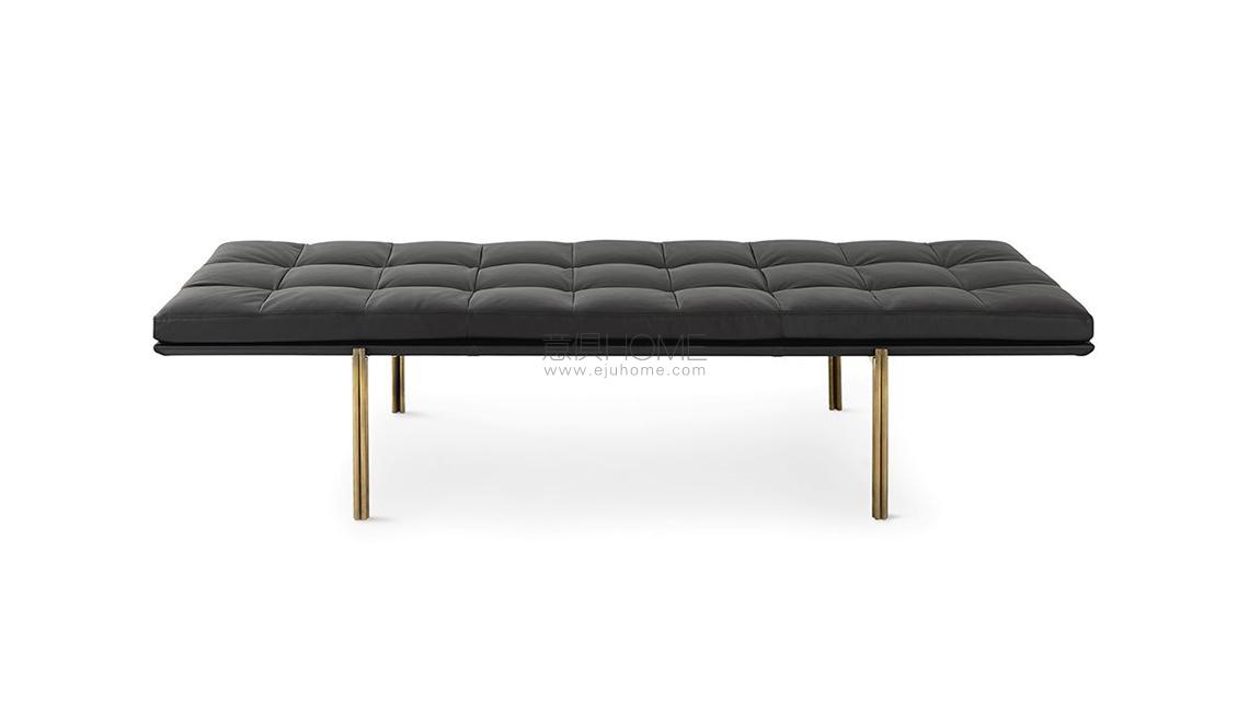 twelve-daybed_b_1339613918