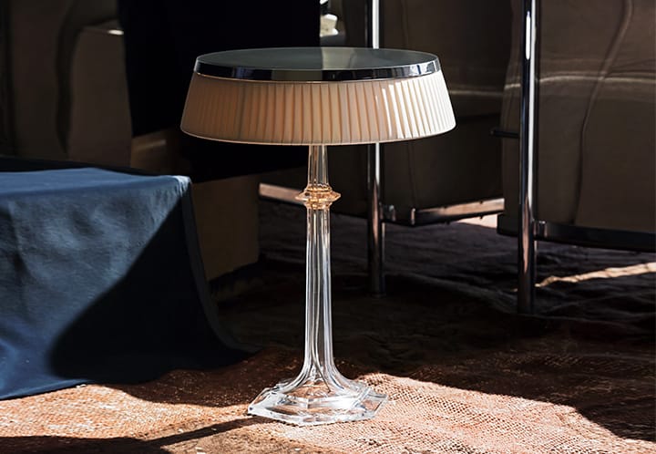 bon-jour-versailles-table-starck-flos-F10410-product-life-03-720x498