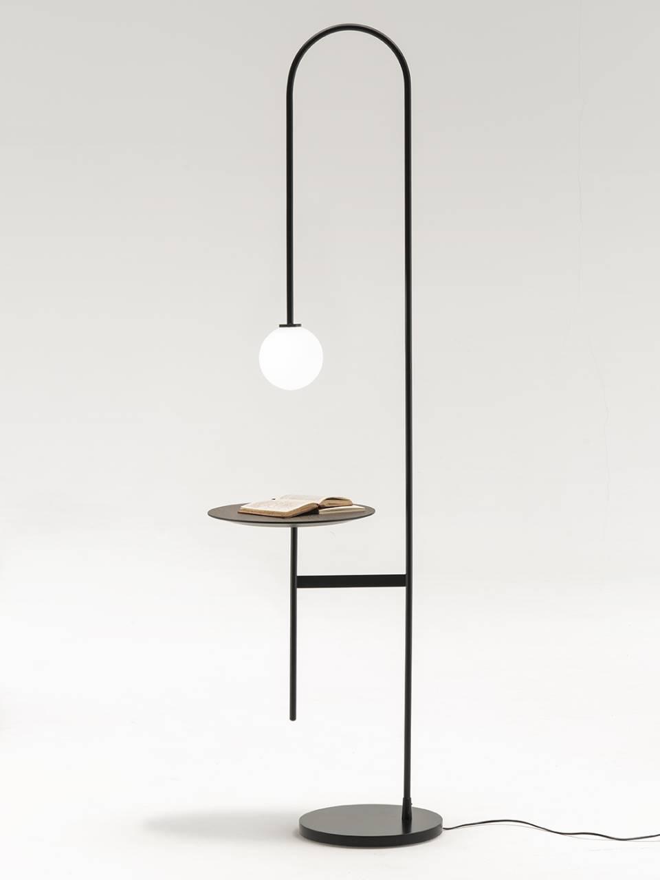 Living-Divani_Light-with-a-Table-4