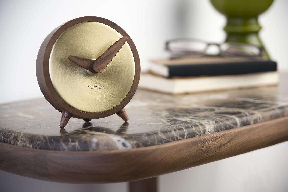 atomo-table-top-golden-nomon-clocks