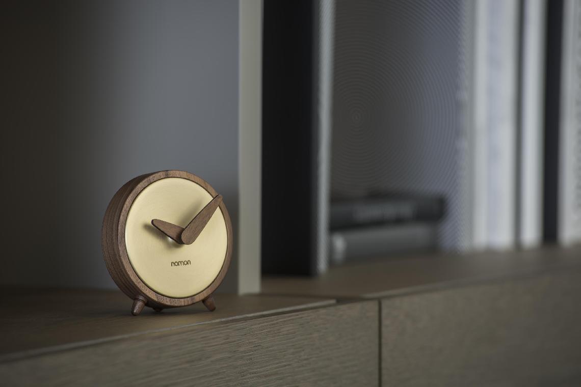 atomo-table-golden-brass-nomon-clocks