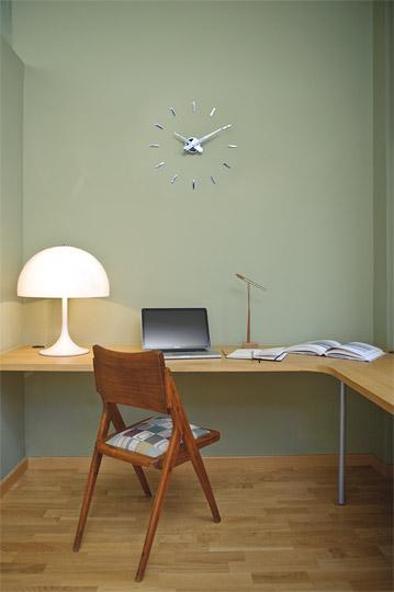 puntos-suspensivos-nomon-clocks-room