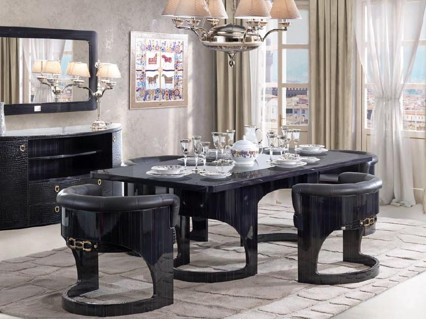 b_table-formitalia-group-253040-rel70452122