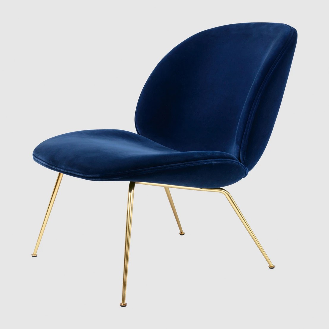 Beetle_LoungeChair_Conic_FullyUpholstered_Brass_GUBIVelvet-420_Front_1108x4000