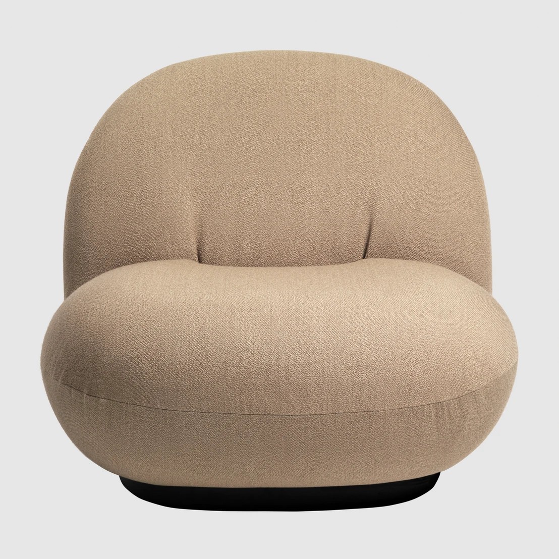 Pacha_LoungeChair_Fixed_FullyUpholstered_Black_Kvadrat_Vidar_333_Front_a96624cc-878a-4ea5-a1f8-8505d4b60b1b_1108x4000