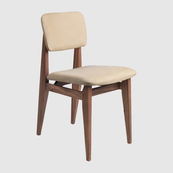 C-Chair_DiningChair_Wood_FullyUpholstered_AmericanWalnut_GUBI_Chamois-1726_F3Q_grande