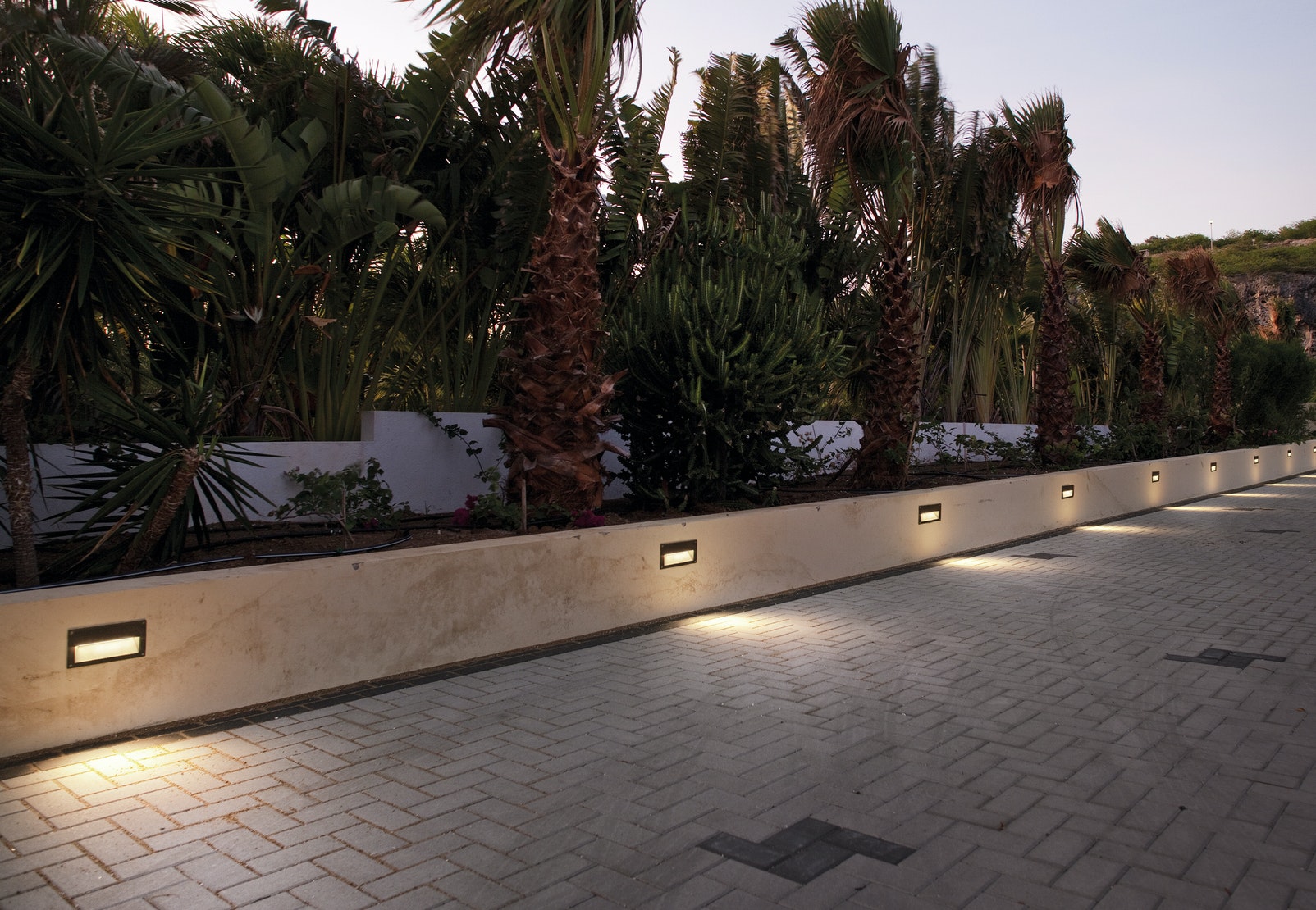 ALICE-WALL-RECESSED-OUTDOOR-FLOS-GALLERY-2100-2