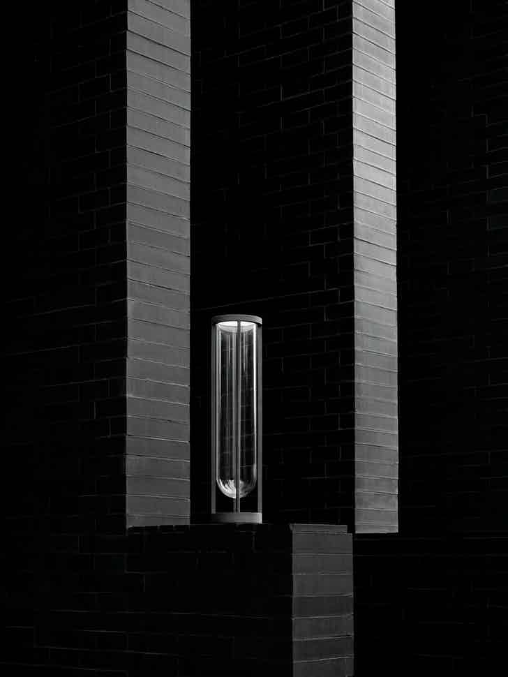 In-Vitro-Bollard-Flos-gallery-01