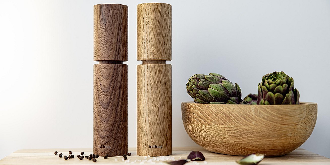 bulthaupSalt and pepper mills 盐和胡椒磨