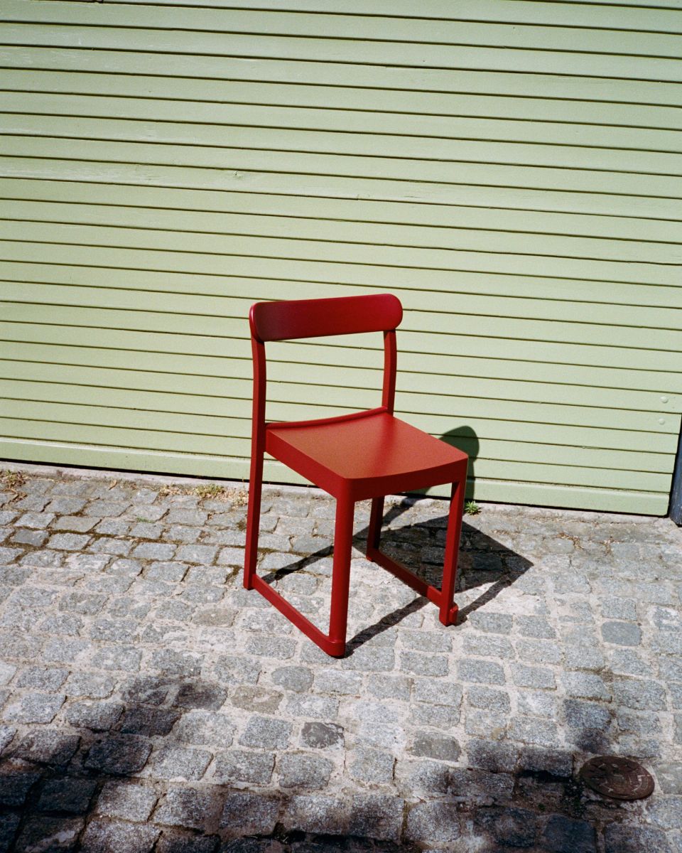 Atelier_chair_red_lacquered-2387441