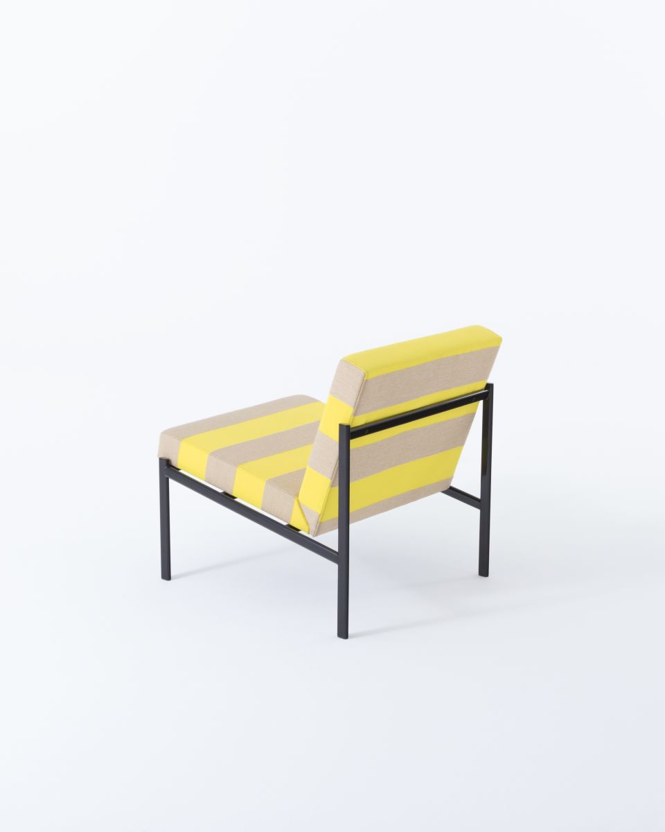 Kiki-Lounge-Chair-Kvadrat-Raf-Simons-upholstery-1838115