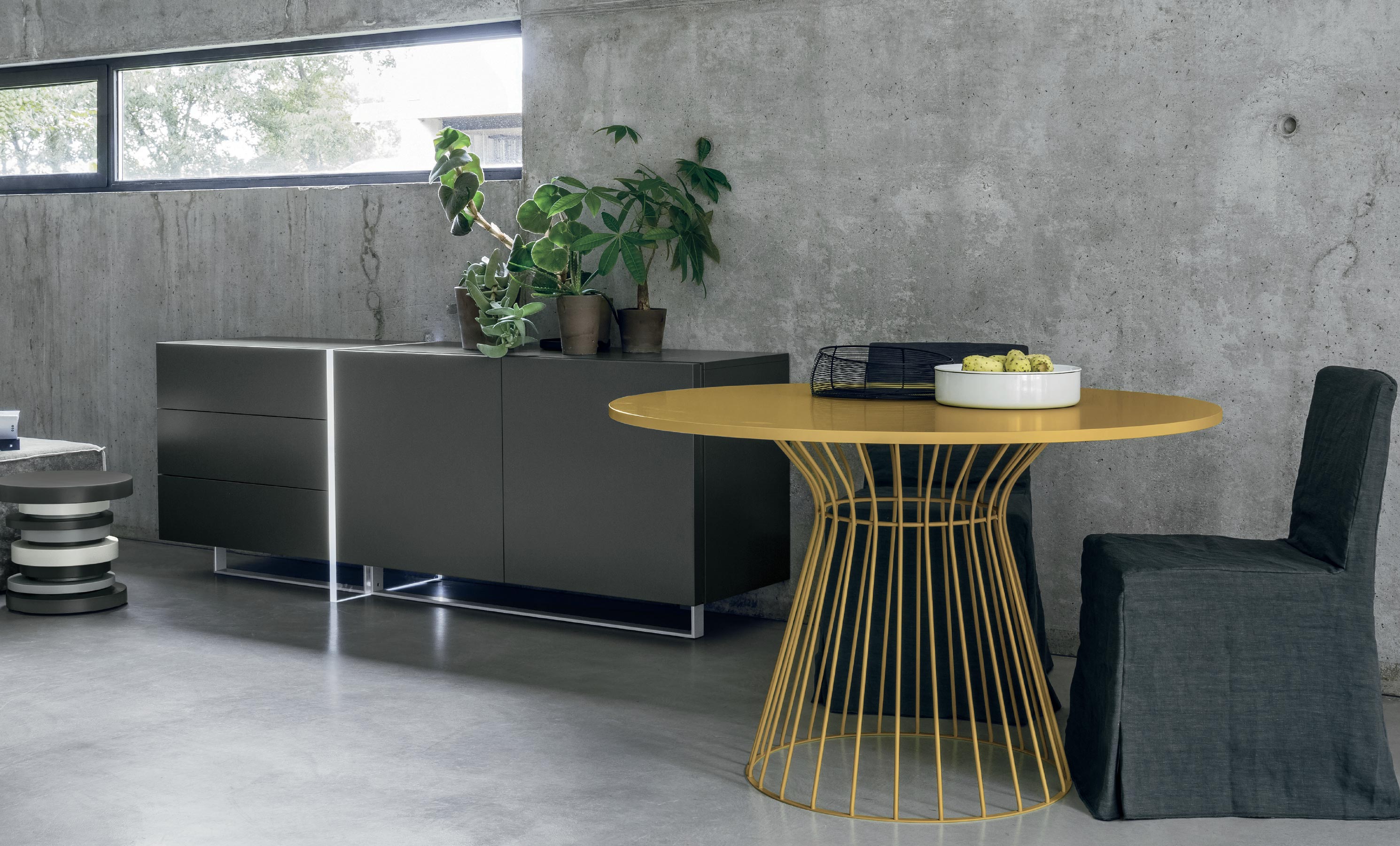 Gruppo TomasellaBRIGITTE. TABLE圆餐桌