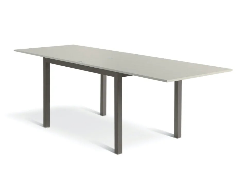 ColombiniCasaELTON长餐桌